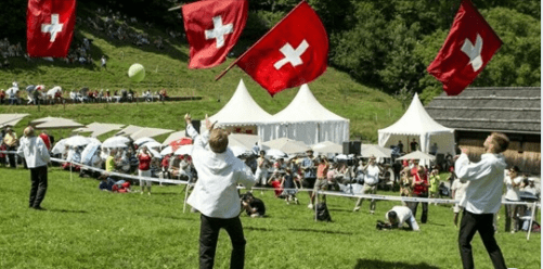 La Svizzera approva il salario minimo da record: 3.800 euro al mese per i lavoratori
