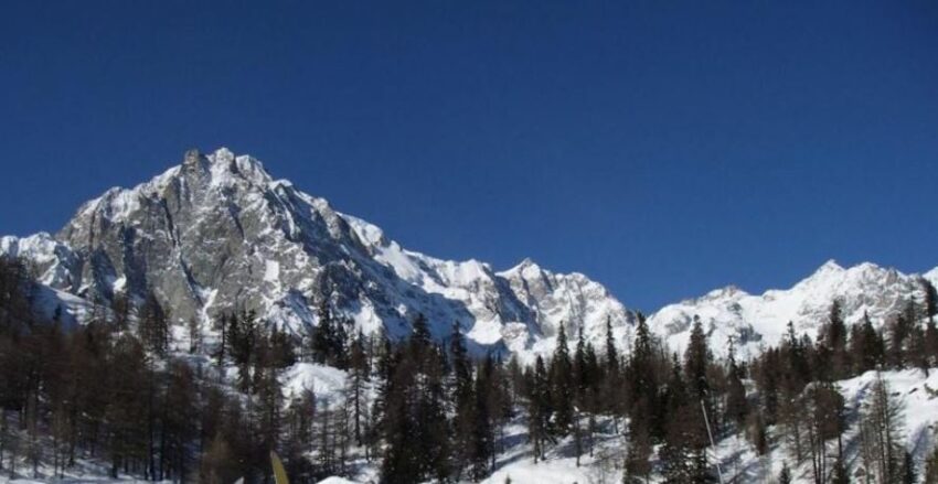 La Val d’Aosta vara una legge anti-Dpcm: è scontro con il governo