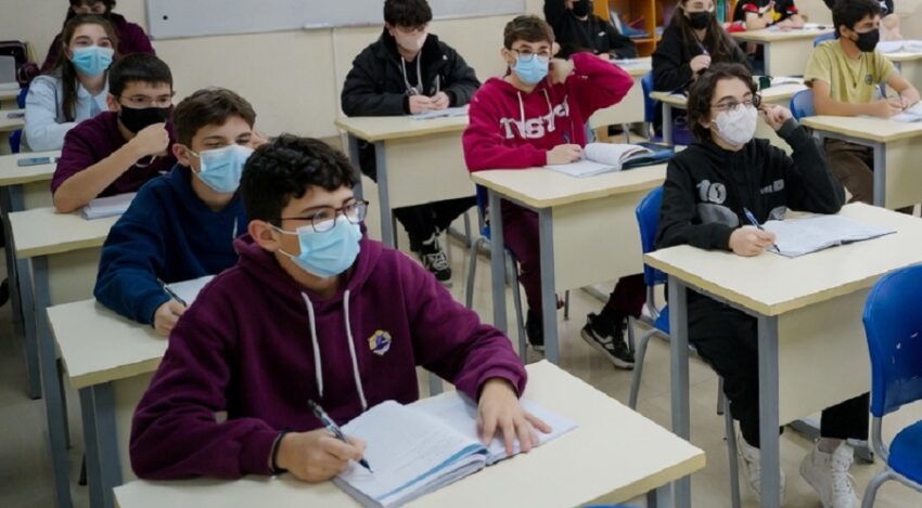 Esposto alla procura di Roma e alla Corte dei conti «Mascherine Fiat non sono filtranti, è frode pubblica»