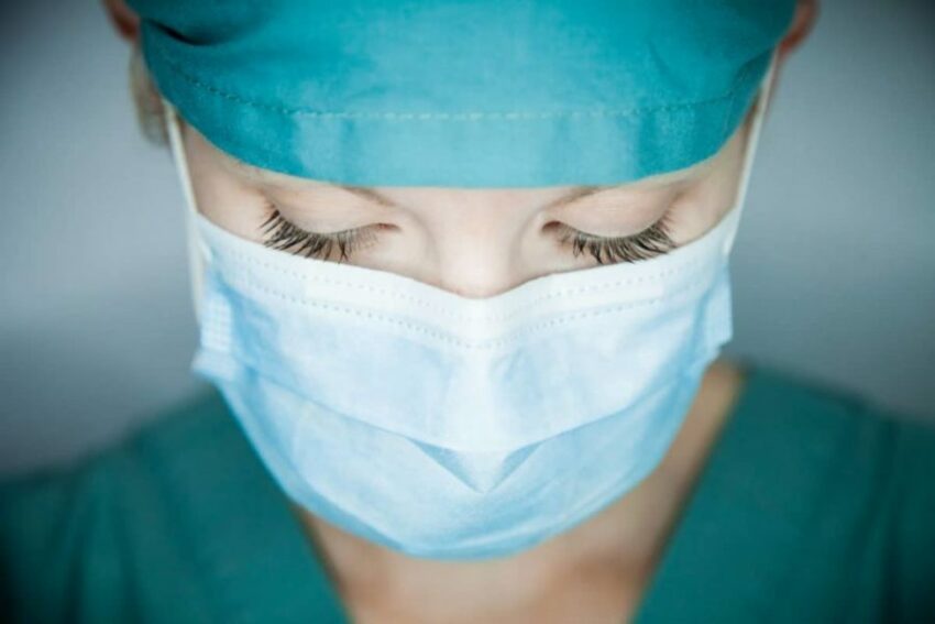 Revisione sistematica sulle mascherine nessun effetto significativo nel ridurre le infezioni da virus
