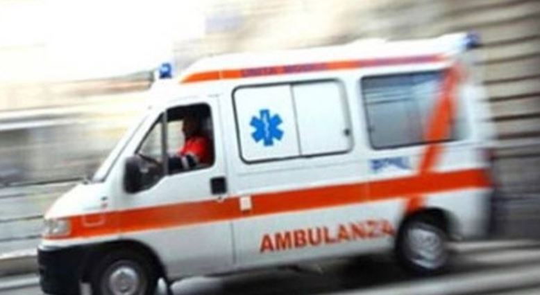 Volontarie Croce Rossa  rifiutano il vaccino, "cacciate" dalle ambulanze