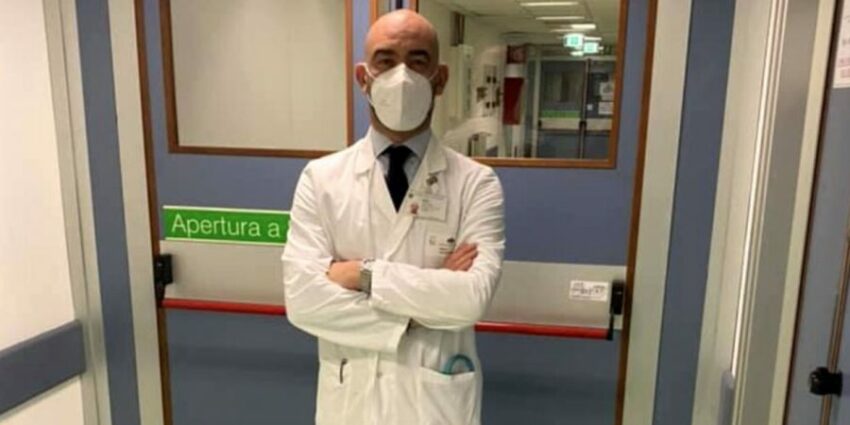 Vaccino covid, Bassetti: «Gli operatori sanitari che non lo fanno vanno allontanati»