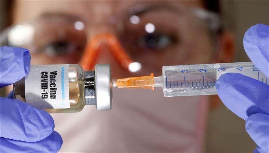 Uomo muore 25 minuti dopo aver ricevuto il vaccino a New York. «Nessun segno di reazione allergica»