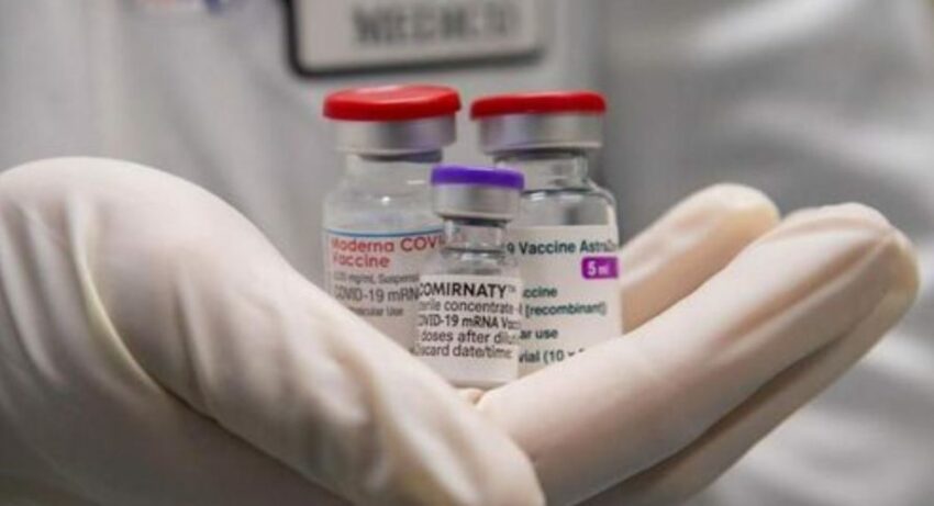 Vaccini, ecco il test sulle reazioni avverse: Pfizer ne ha molte di più di AstraZeneca
