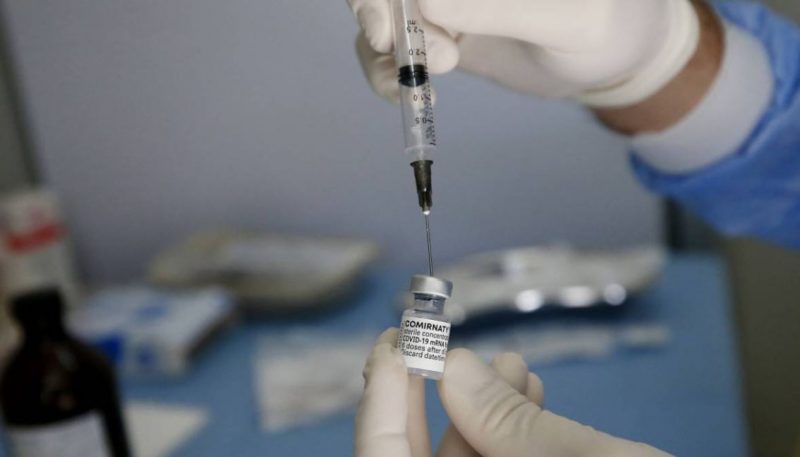 “Il 40% degli infetti Delta è vaccinato con due dosi Pfizer”
