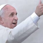 Papa Francesco: Vaccini "Moralmente accettabili anche se utilizzano cellule di feti abortiti"