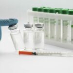 L'Italia si prepara a dare una terza dose con il vaccino Pfizer a operatori sanitari e persone fragili