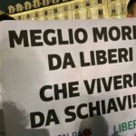 Il fronte NO Green Pass scende in piazza: manifestazioni in tutta Italia
