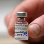 Un uomo di 47 anni muore 4 ore dopo il vaccino Pfizer, si indaga sulle cause della morte