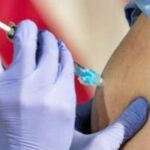 Picchia la figlia ventenne che non vuole vaccinarsi. E arrivano i poliziotti
