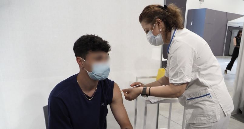 Vaccino Covid: Figliuolo ha un piano per immunizzare gli adolescenti entro settembre