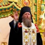 Prelato ortodosso, vicario del patriarca Kirill: i vaccini alterano Dna e quindi “danneggiano l’immagine di Dio”
