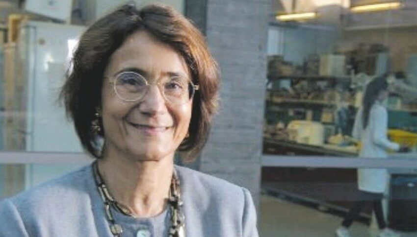 Astrazeneca, la biologa Valeria Poli: “Casi di trombosi nei giovani sono correlati. Eticamente non giustificabile esporli a rischi”