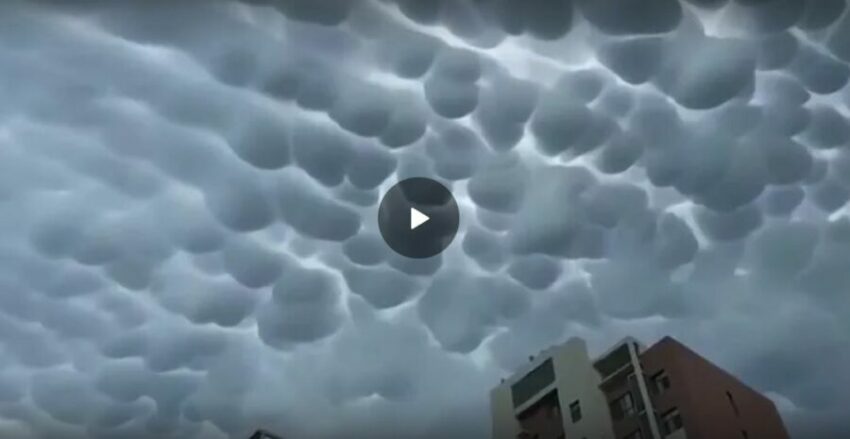 Cina: nuvole dalla forma strana aleggiavano su Shijiazhuang