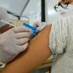 Vaccino Moderna di Bill Gates: Trovate sostanze estranee, il Giappone sospende tre lotti