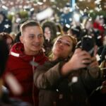 La Romania da una lezione di democrazia all'Italia: nessuna regola diversa tra vaccinati e non vaccinati