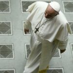Il Papa alle suore: "Non vivete come zitellone" fuggite anche dallo status "Io sono religioso, io sono religiosa"