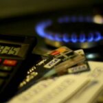 Gas: prezzi alle stelle e aumenti in bolletta fino al 900%. L'Italia va verso il lockdown energetico