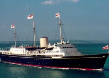 Che cosa faceva il Britannia, panfilo della regina Elisabetta, nel porto di Civitavecchia il 2 giugno 1992?