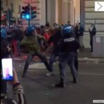 La violenza gratuita di alcuni agenti delle forze dell'ordine durante le protesta contro il green pass del 9 ottobre