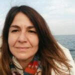 Eva 48 anni «Dopo il vaccino aritmie cardiache, intossicata dalla spike»