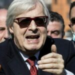 Vittorio Sgarbi, cortei vietati a Trieste? "Nemmeno in Venezuela, Costituzione ignorata"