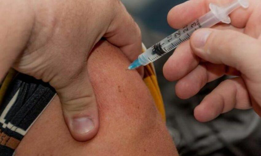 Catanzaro. Studente di 15 anni finisce in terapia intensiva al “Pugliese” dopo il vaccino contro il Covid-19