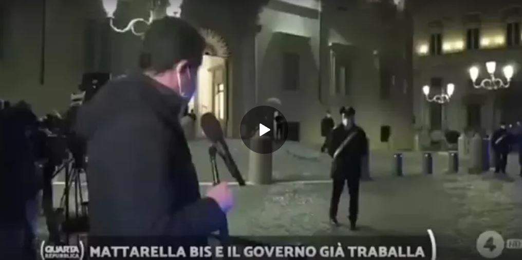 Inviato di Quarta repubblica: “sta salendo una folla par Mattarella” gira la telecamera ma non c’è nessuno