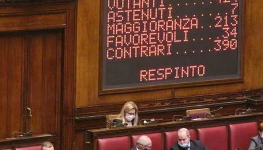 Il Parlamento italiano ha bocciato l’abolizione del green pass dal primo aprile