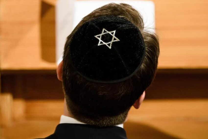 Quando sono gli ebrei a non credere alla Shoah