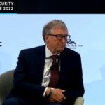 Bill Gates: La variante Omicron crea immunità e ha fatto un lavoro migliore di quello che abbiamo fatto con i vaccini