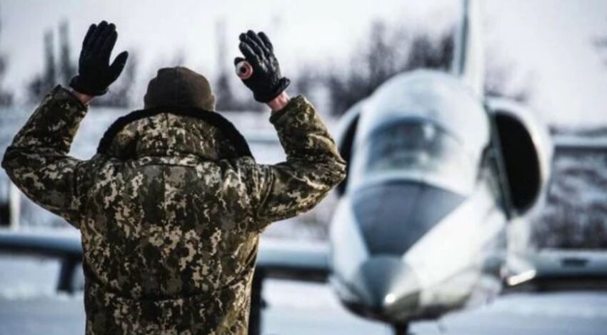 La mossa di Kiev: “Rinuncia alla Nato per evitare la guerra” poi ci ripensa “adesione alla Nato sia inserita in costituzione”