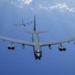 Puglia sorvolata da due bombardieri pesanti B-52 americani (con capacità di armamento nucleare)