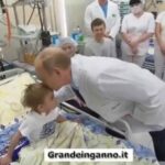 "Il presidente più importante mi ha baciato!". Putin ha parlato con i pazienti dell'ospedale pediatrico