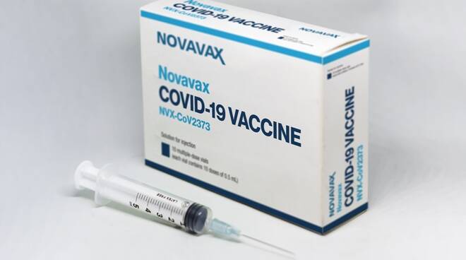 Covid, il flop di Novavax, il vaccino che doveva convincere i novax costato 20 milioni di euro