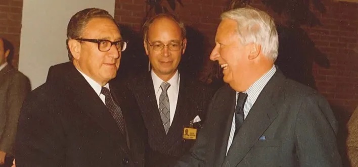 Klaus Schwab ex allievo di Henry Kissinger