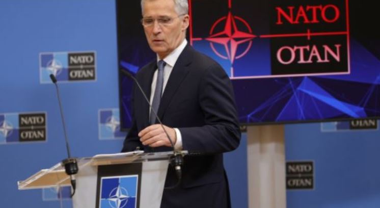 La Nato mostra i muscoli alla Russia: “Centinaia di migliaia di uomini, pronti ad una risposta decisa”