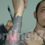 Arrestato membro del battaglione Azov, nel corpo tatuaggi che rimandano al nazismo
