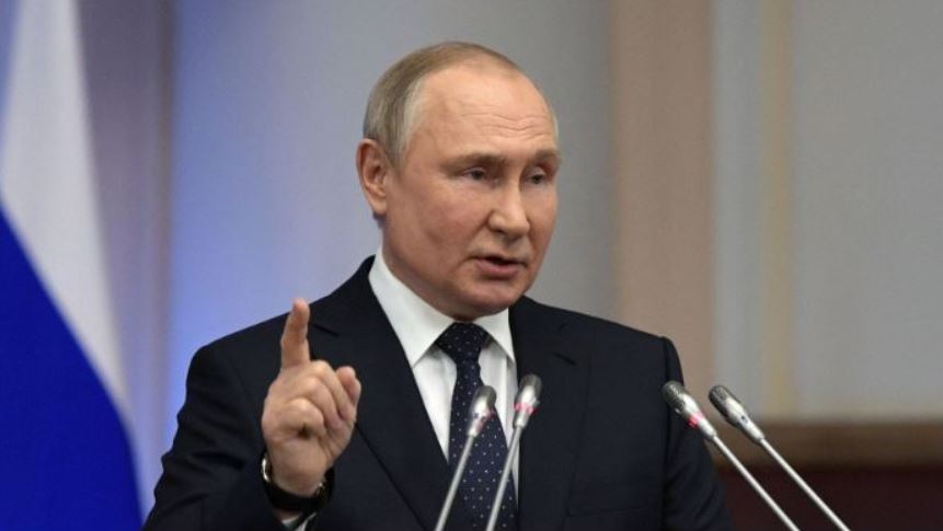 Kiev chiede agli Usa “droni d’attacco”. Putin: “Pronte armi mai viste contro chi ci minaccia”