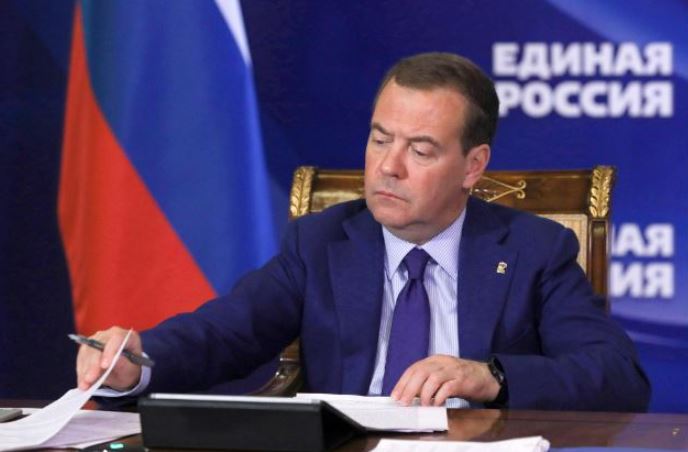 Medvedev: “Chi ha detto che Ucraina tra due anni esisterà ancora?”