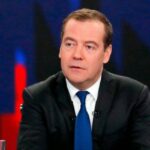 Medvedev tuona contro i governi occidentali: Vogliono la morte per noi, per la Russia. E finché sarò vivo farò il possibile perché spariscano».