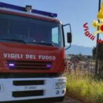 Ha un malore in auto e si schianta contro un muretto: morto uomo di 43 anni