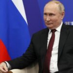 Gazprom aumenta del 75% le consegne di gas: Putin celebra la caduta di Draghi