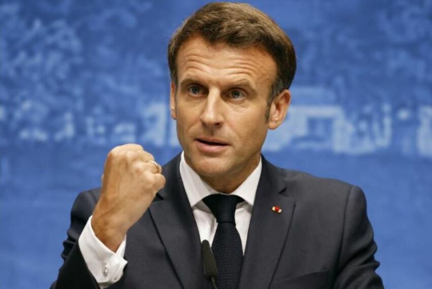 Francia, Macron: “Fine dell’abbondanza di prodotti e di tecnologie, di terra e di materie prime, inclusa l’acqua, serviranno sacrifici”
