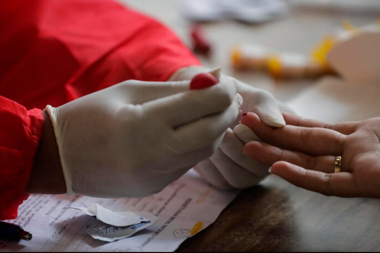 Covid: negli adolescenti la protezione del vaccino cala dopo 27 giorni