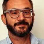 Strano mal di testa, poi il malore: Giuliano muore a 49 anni dopo il pranzo con i bimbi