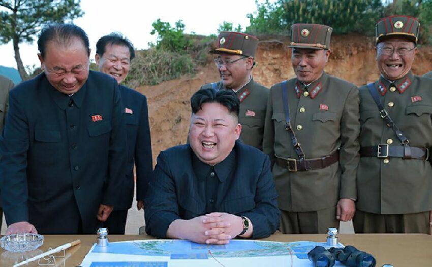 Usa e Corea del Sud lanciano un missile in risposta all’esercitazione della Corea del Nord ma gli cade in testa. Non si registrano feriti