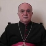Monsignor Viganò: è giunto il momento di alzare la testa
