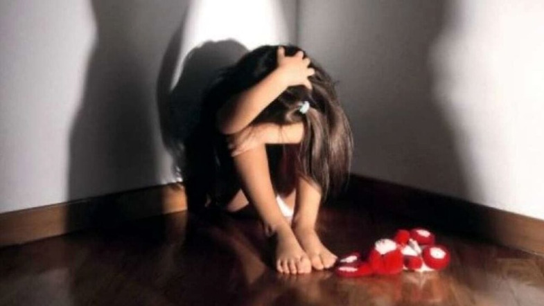 Asilo degli orrori: stuprata bimba di 7 anni