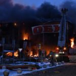 Russia: incendio in un centro commerciale vicino a Mosca, un morto. Per i vigili del fuoco potrebbe essere doloso
